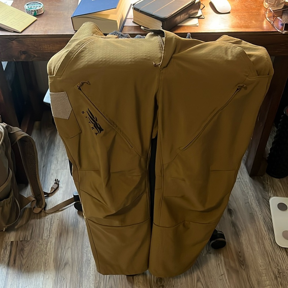 Sitka equinox guard pants 32R